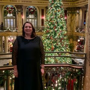 Meet your Posher, Laura